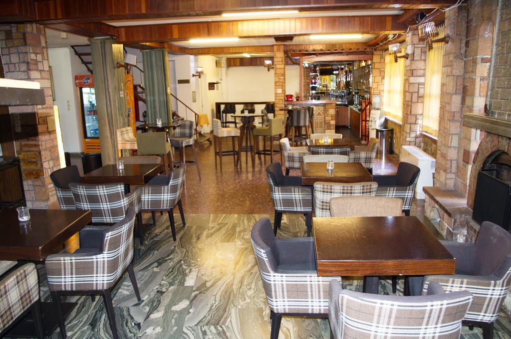 Hotel Liberty Missolonghi Bagian luar foto